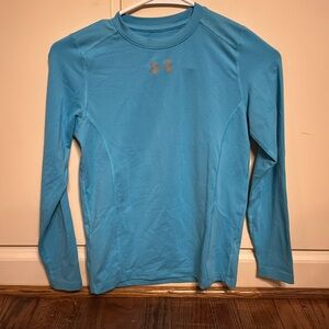 Under armour cold gear long sleeved shirt
Size youth medium
GUC